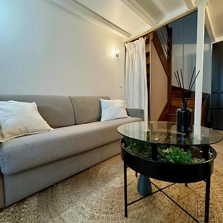 Apartment Duplex In Heart Of *